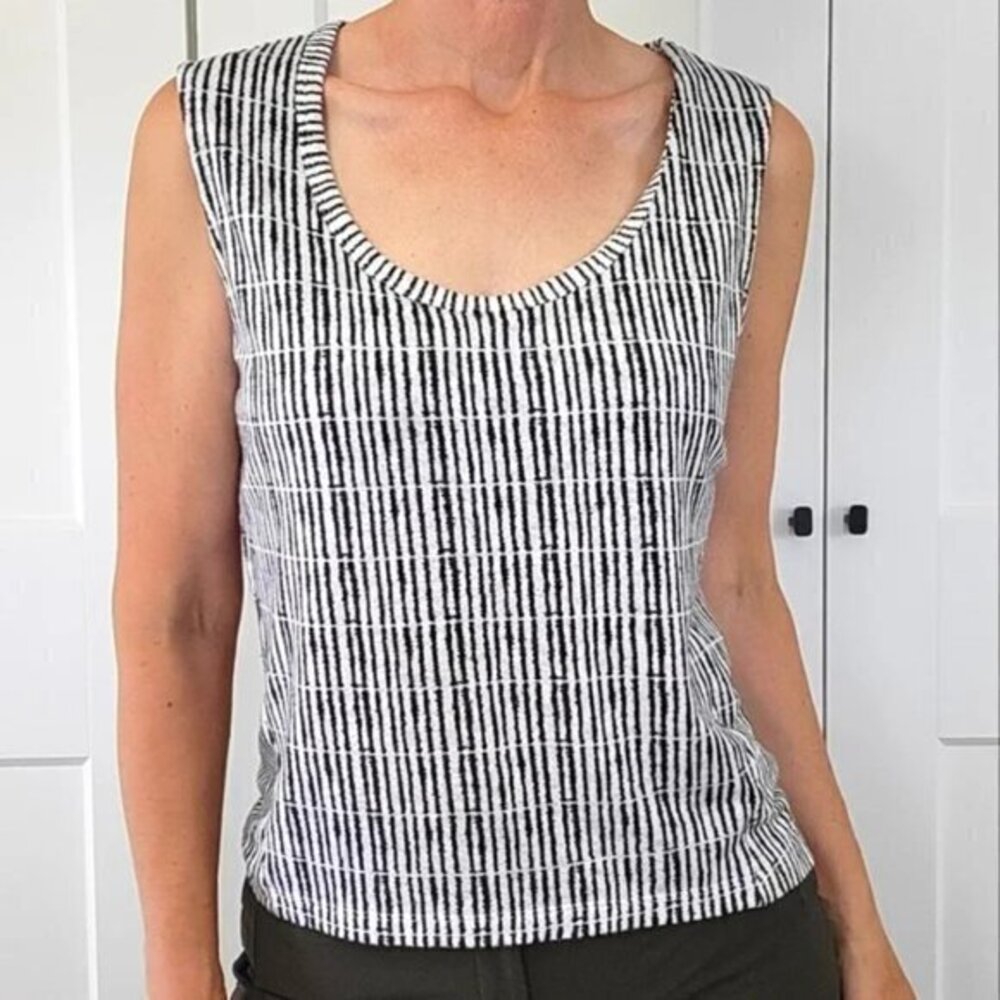 Athleta Breezy Muscle Tee Tank Black and White Size X-Small #211630